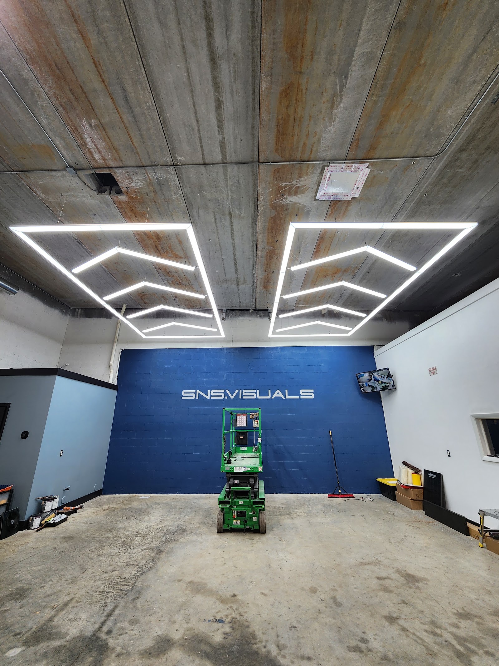 Commercial LED lighting